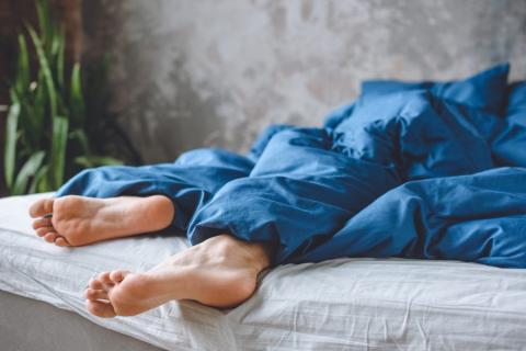 صحتكم تهمنا ...لكي لايضعف جهاز المناعة , لاتجعل قدميك عرضة للبرد