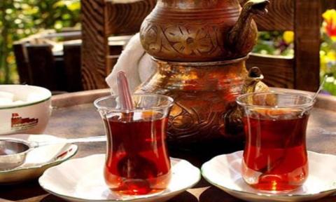 صحتكم تهمنا استشاريو التغذية ينصحون بعدم غلي الشاي كثيرا 